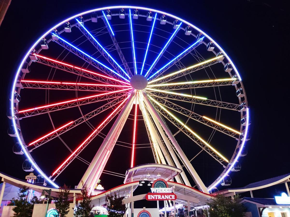Bear Den, Hot Tub, 1089 Of Free Attraction Tickets For Each Paid Day, Dollywood And More! Sevierville Extérieur photo