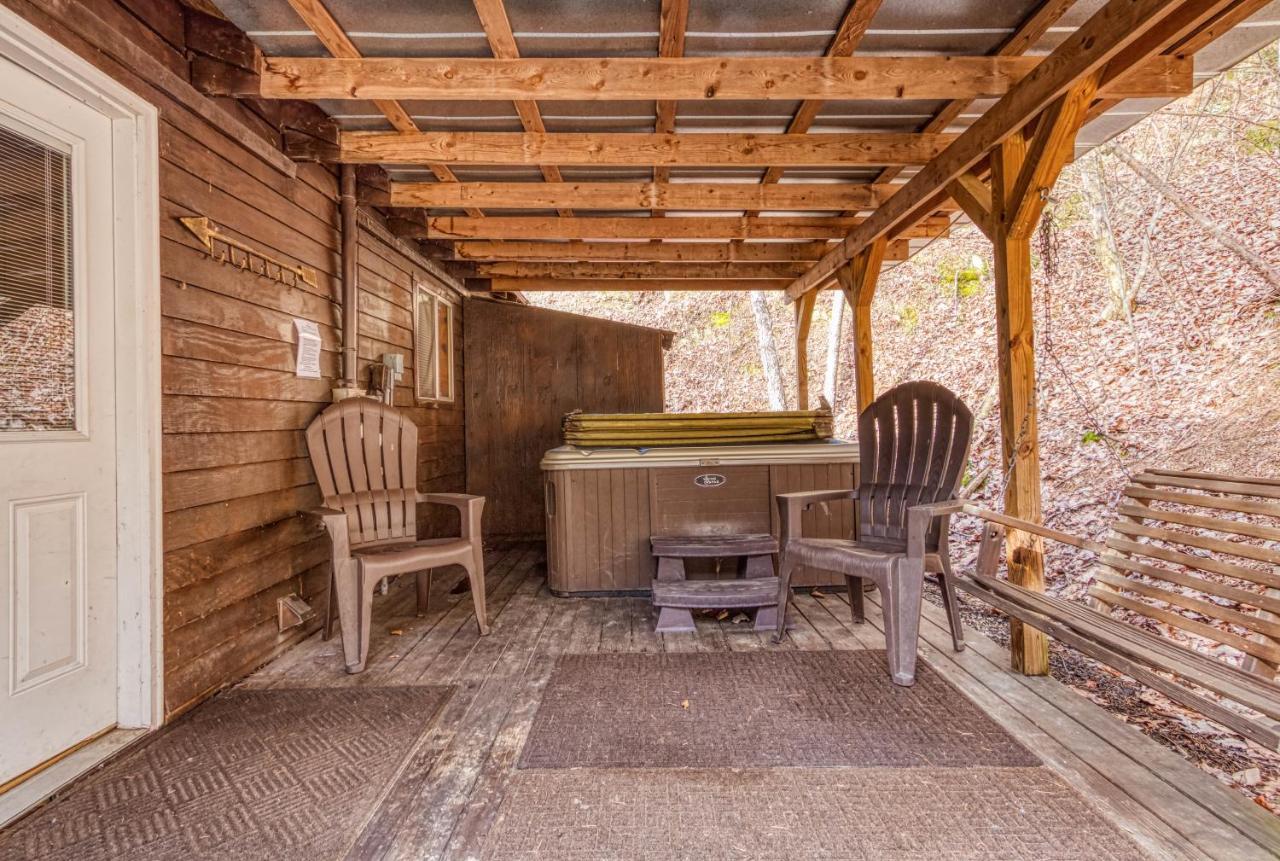 Bear Den, Hot Tub, 1089 Of Free Attraction Tickets For Each Paid Day, Dollywood And More! Sevierville Extérieur photo